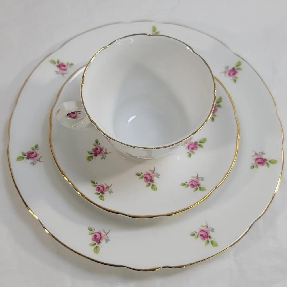 Vintage Roya Kent Staffordshire Little Roses Set Tea Cup, Saucer & Dessert Plate - Picture 2 of 7